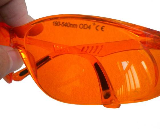 200nm-540nm Laser Safety Goggles Orange - Click Image to Close